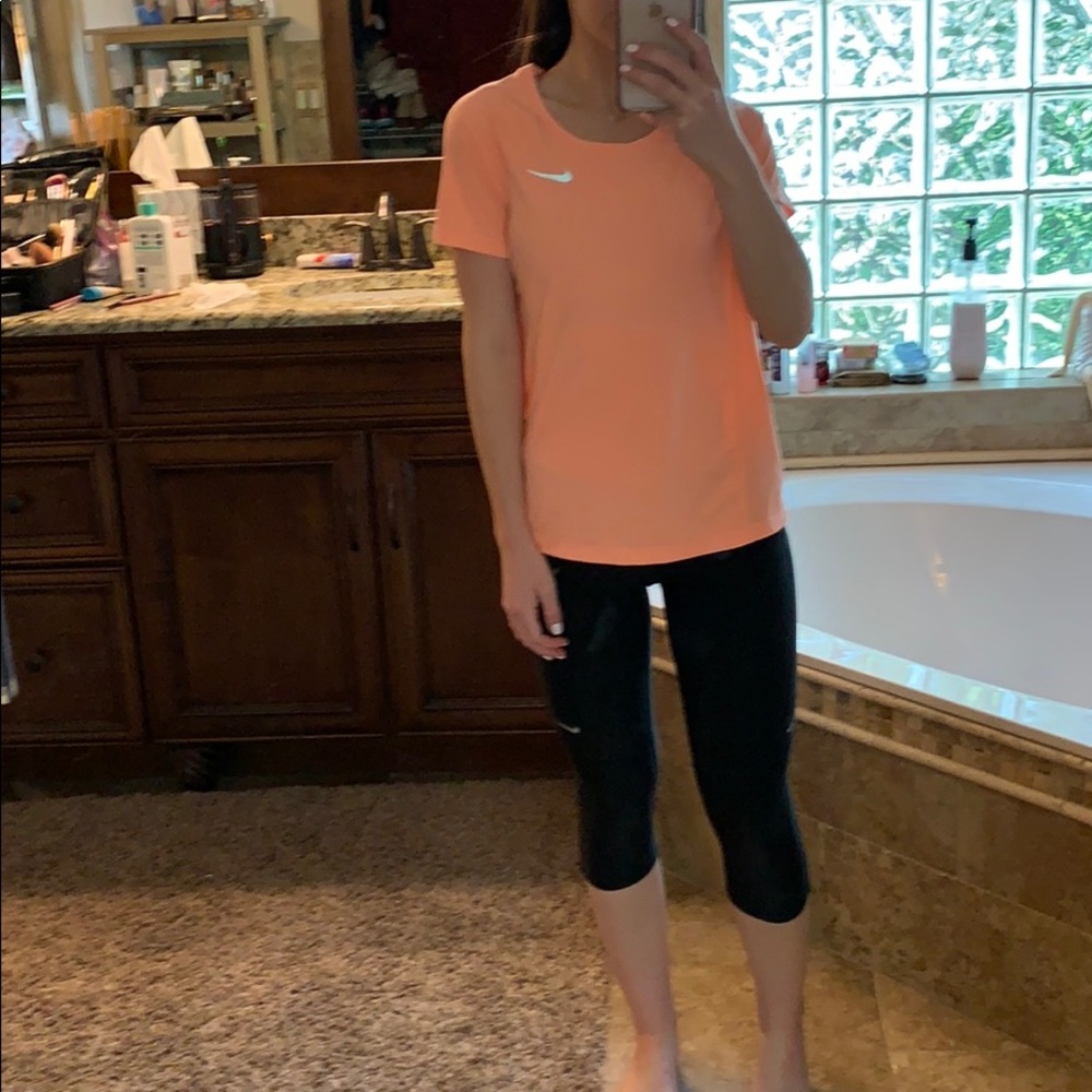 Nike dri-fit top
